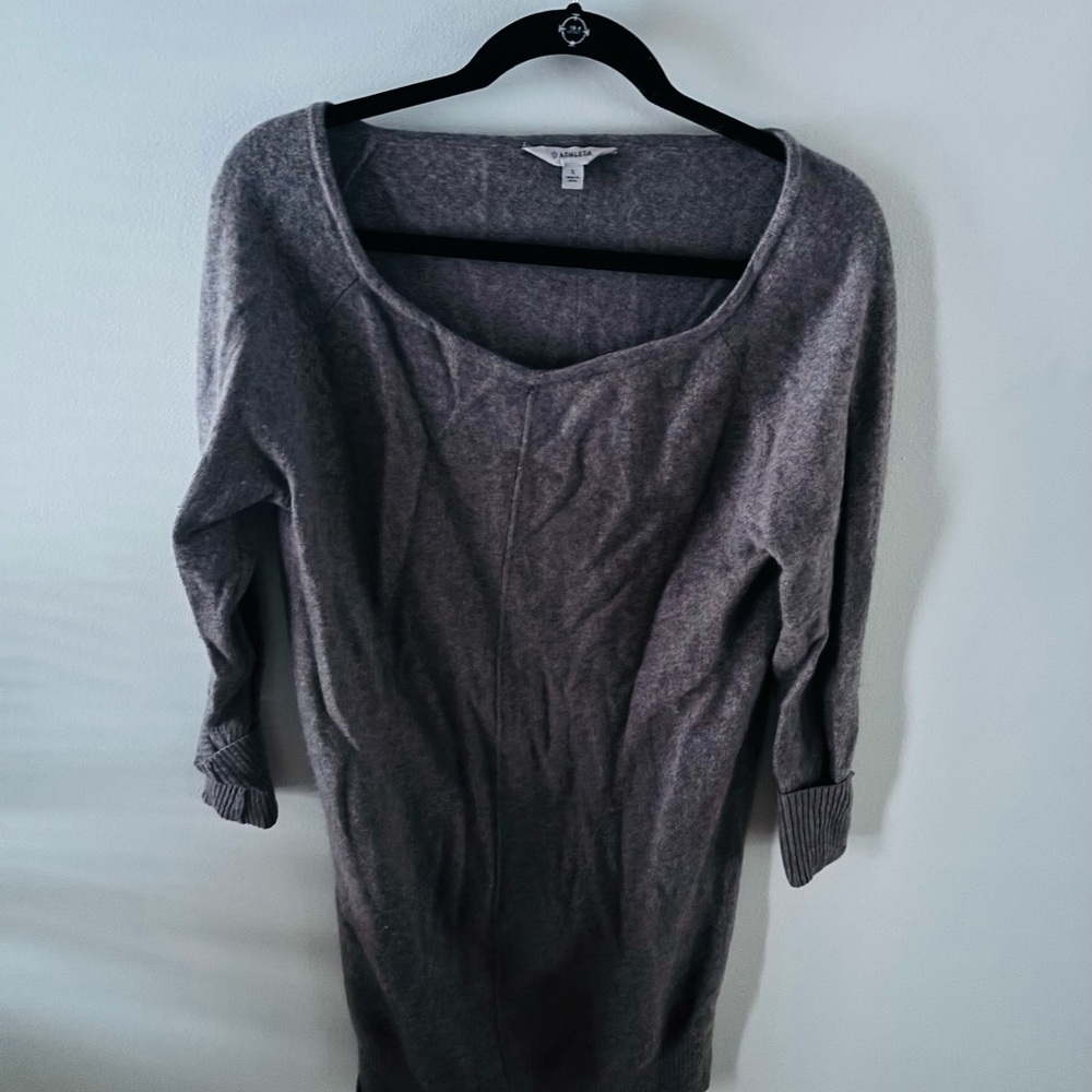 Athleta Heather Gray Knit Top